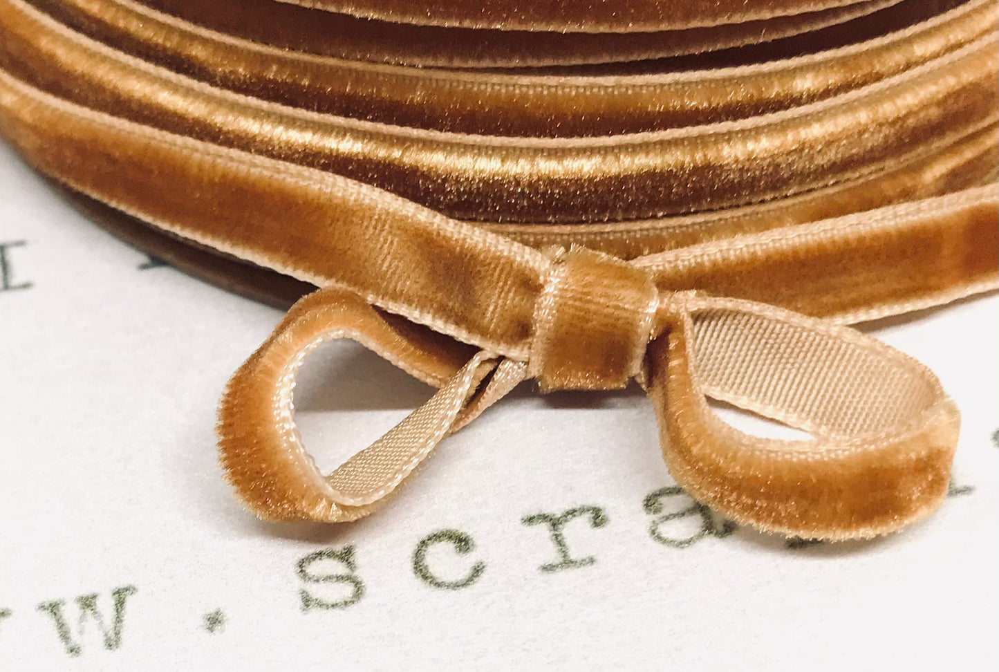 Vandoros Amber New Velvet Ribbon 6mm