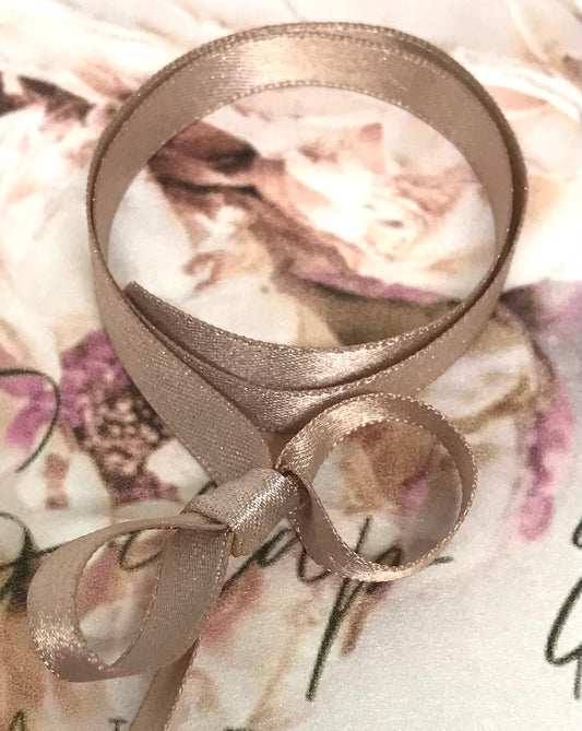 Vandoros Vanilla/Silver Quartz Satin Ribbon 10mm